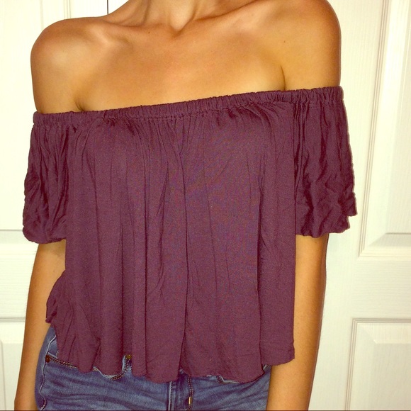 🖥CYBER MONDAY🖥 {UO} deep purple flowy off shoulder top - Picture 3 of 5